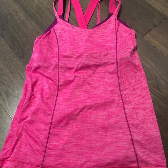 Lululemon Run For Gold tank size 6 - Picture 3 of 5
